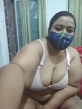 momo loves online show from February 28, 6:40 pm