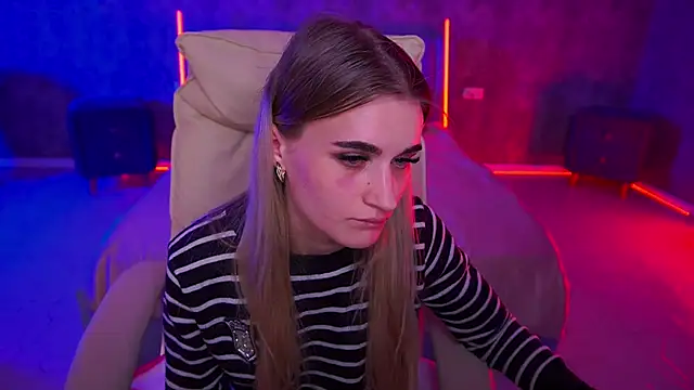 DiamondNina online show from April 16, 7:57 pm