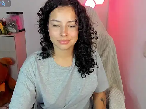 emillyaqua online show from January 6, 12:14 am