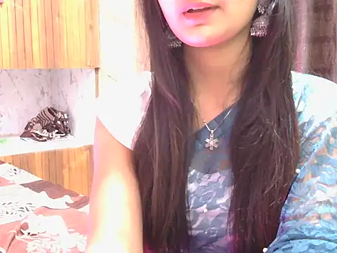 sweet riyaaa online show from February 14, 7:21 am