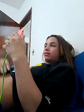 ofjuliaa online show from February 4, 10:18 am