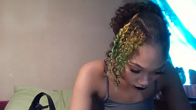 Tamiii420 online show from January 8, 11:09 pm