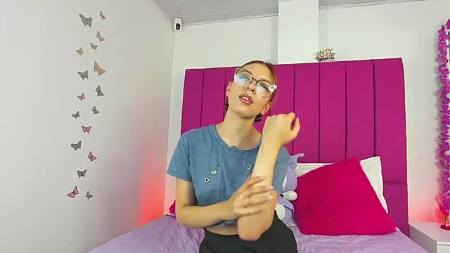 polly wolf online show from January 14, 6:24 pm