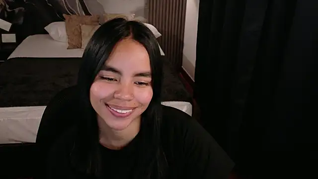 SofiaMante  online show from April 21, 1:42 am