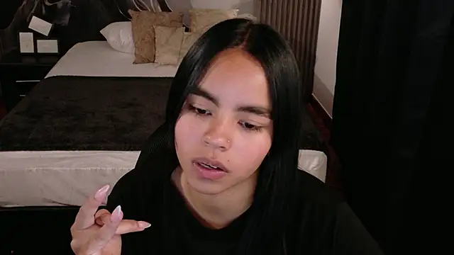 SofiaMante  online show from April 21, 12:36 am