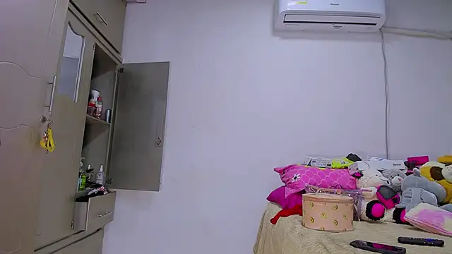 vennuss19 online show from February 27, 10:09 pm