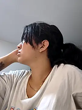 Lilitth  online show from February 27, 2:17 pm