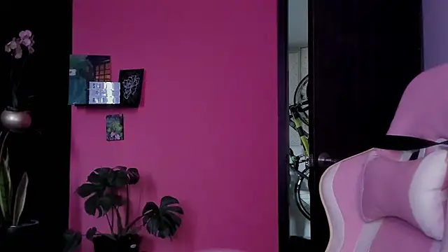 azula lillet online show from January 15, 9:43 pm