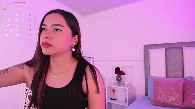 Leilafisherr online show from January 13, 1:26 pm