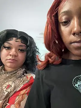 hispinkfreak219 online show from February 19, 8:51 pm