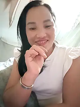 yu--yo online show from April 1, 2:14 pm