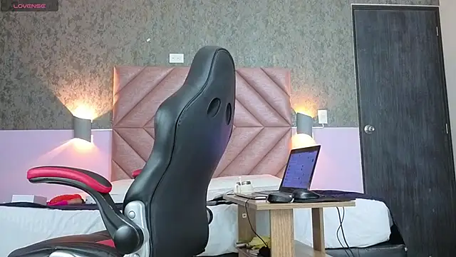 tabata monroe online show from February 25, 8:07 pm