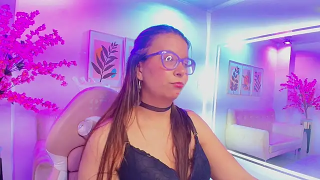 Amber  rouge online show from January 10, 4:50 am