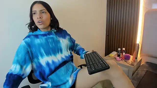 GraceAlexa12 online show from March 27, 3:35 pm