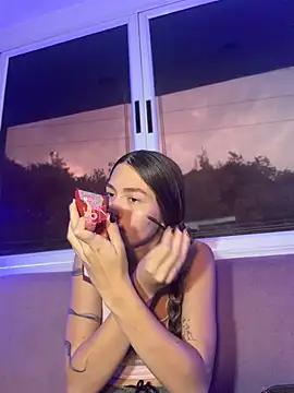 EmmaJhoons online show from February 2, 11:53 am