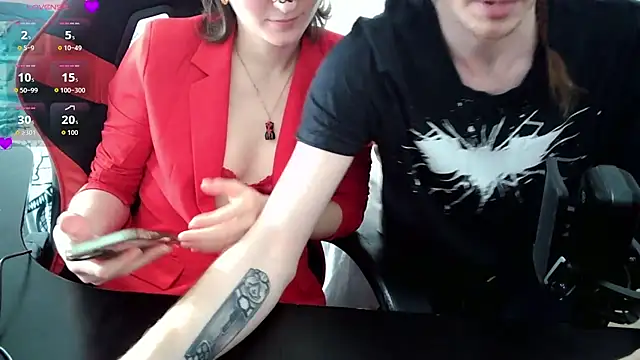 LunaXSunny online show from February 1, 1:54 pm