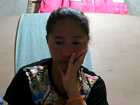 lovelyxxx88 online show from April 10, 8:15 pm