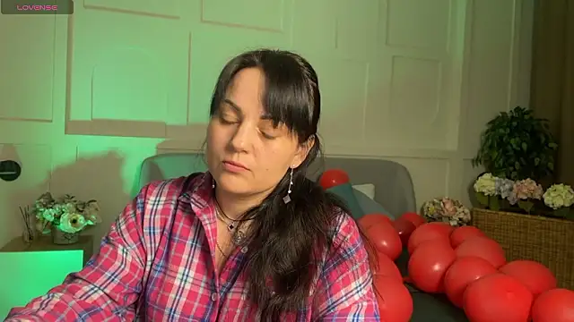  SilkyShadow  online show from February 19, 1:05 am