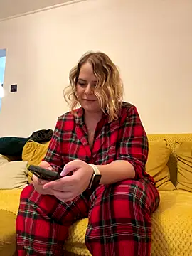 Luna-Bbw92 online show from January 8, 1:59 pm