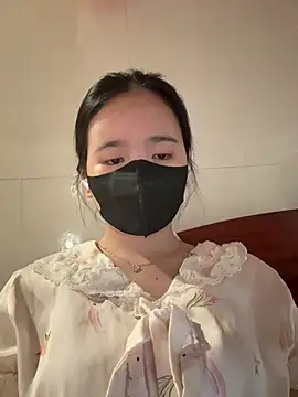 Gwen879 online show from April 15, 1:50 am