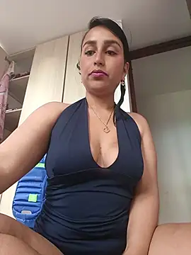 LunaRouuse  online show from July 6, 11:37 am