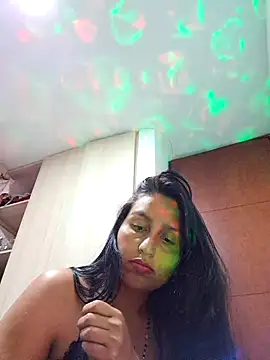 LunaRouuse  online show from June 18, 1:29 am