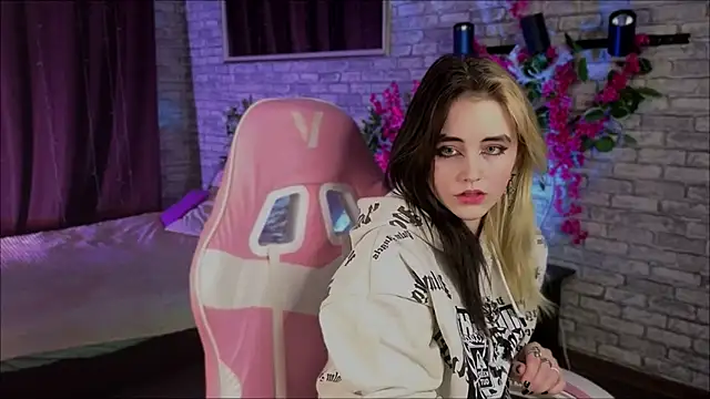 RubyMyst online show from January 10, 8:24 pm