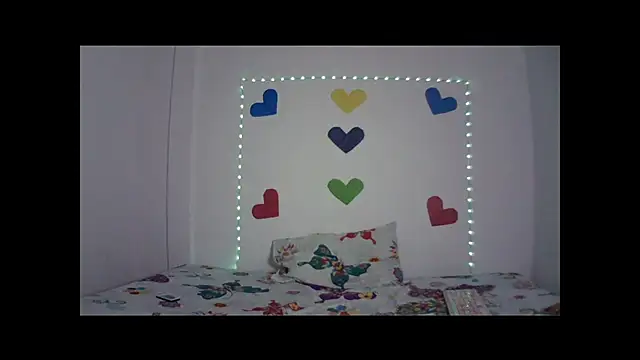 Mia Suarez7 online show from February 20, 1:37 am