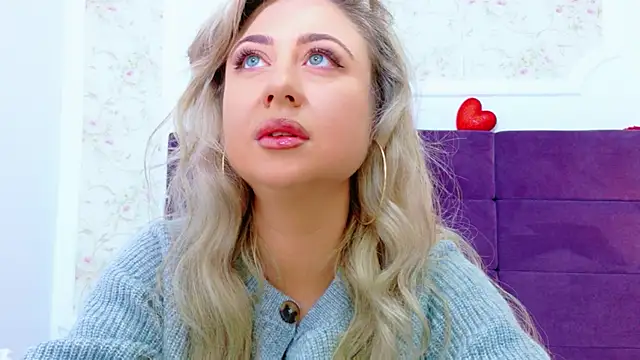 EvelinHill online show from March 2, 4:56 am