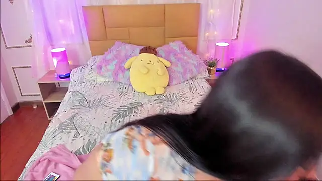 Jenifer James online show from February 26, 8:08 pm