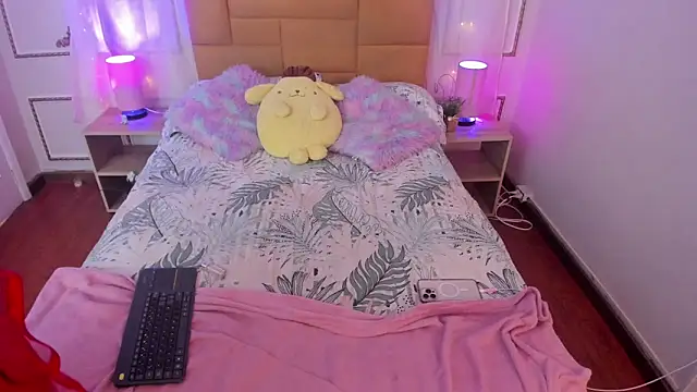 Jenifer James online show from February 24, 7:34 pm