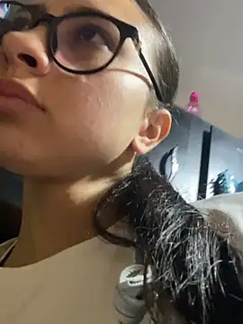 Shayla--broos online show from February 9, 7:38 pm