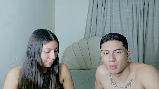 ScarlettAndLucas online show from June 15, 11:54 am