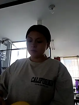 yessica gomez01 online show from February 26, 9:47 pm