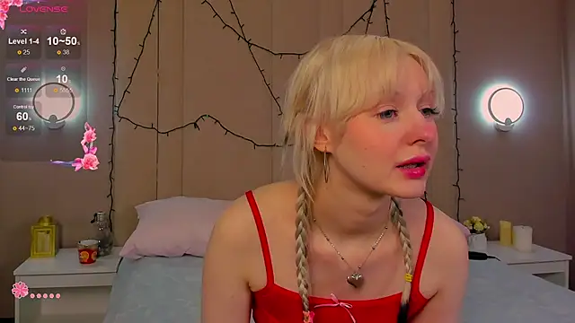 AdeleSilvy online show from March 13, 1:40 am