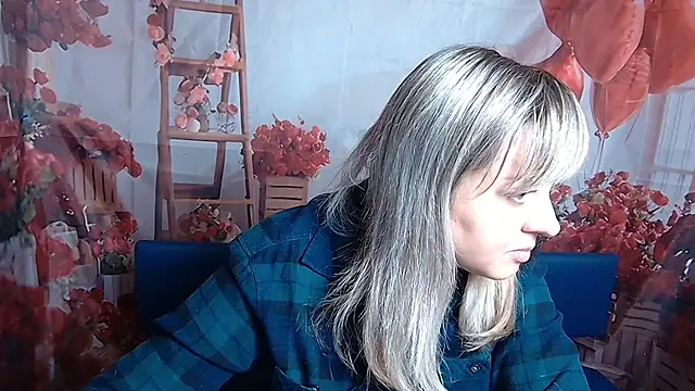 VeronicaSvitt online show from February 18, 1:32 pm