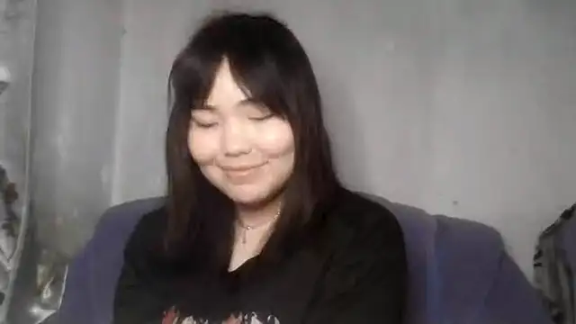 MollyAsian online show from February 26, 5:17 am