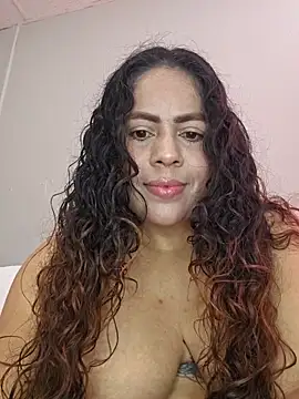  Zhamira online show from February 5, 3:15 pm