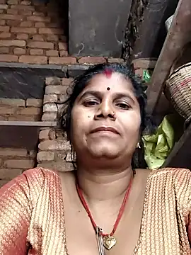 Hot di97 online show from February 24, 9:02 pm