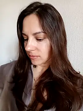 She-Moon online show from April 14, 6:24 am