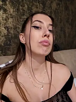 Virgin Pussy SquirtX online show from February 24, 6:39 pm