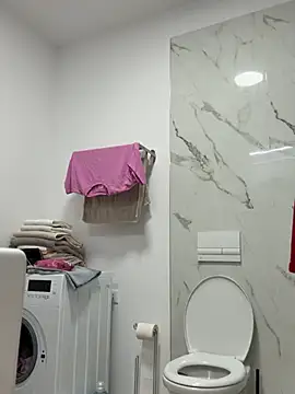 Missolevelvet online show from February 14, 4:20 pm