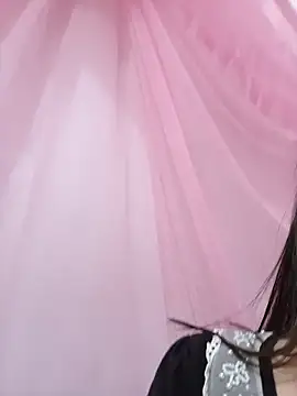 Phoebe-e online show from February 4, 8:28 am