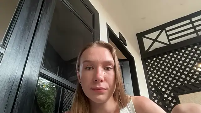 Linaspicee online show from July 10, 11:10 am