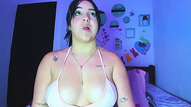 Penelopeflame18 online show from April 18, 3:31 am