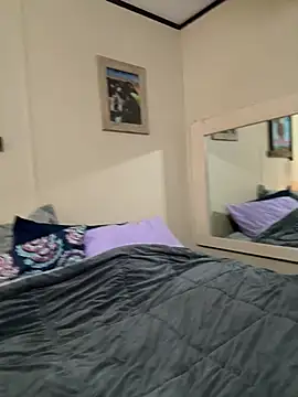 tastemecaroline online show from January 16, 1:23 am