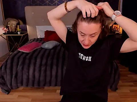 GingerWixxx online show from February 3, 5:38 am