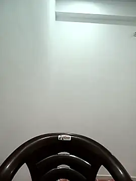 Your-Sasha7 online show from April 5, 1:54 pm