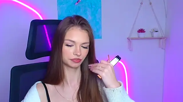 Lina Loveuu online show from February 27, 1:00 pm