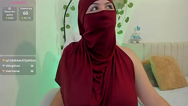  Amirah online show from April 17, 9:50 pm